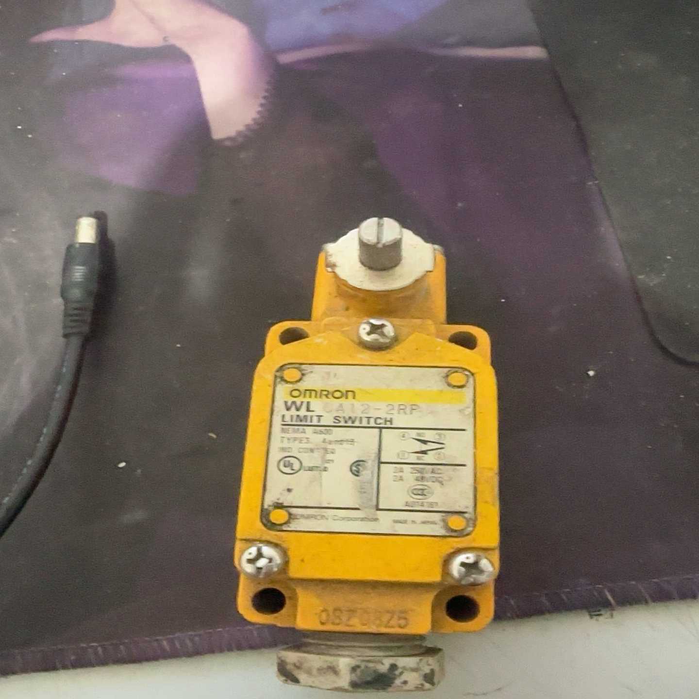 询价日本欧姆龙防爆行程开关WLCA12一2RP