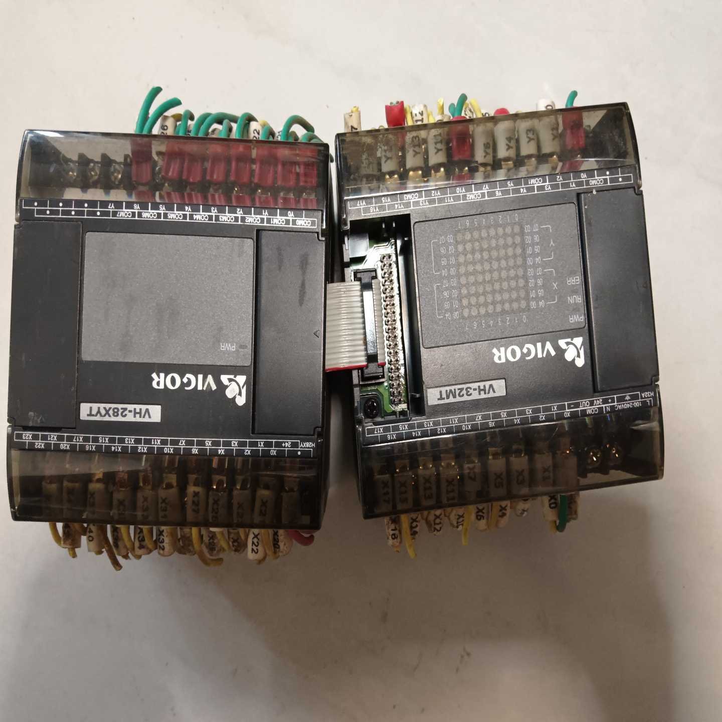 咨询-丰炜plcvh-32mt和vh-28xyt成色型号样式如图有