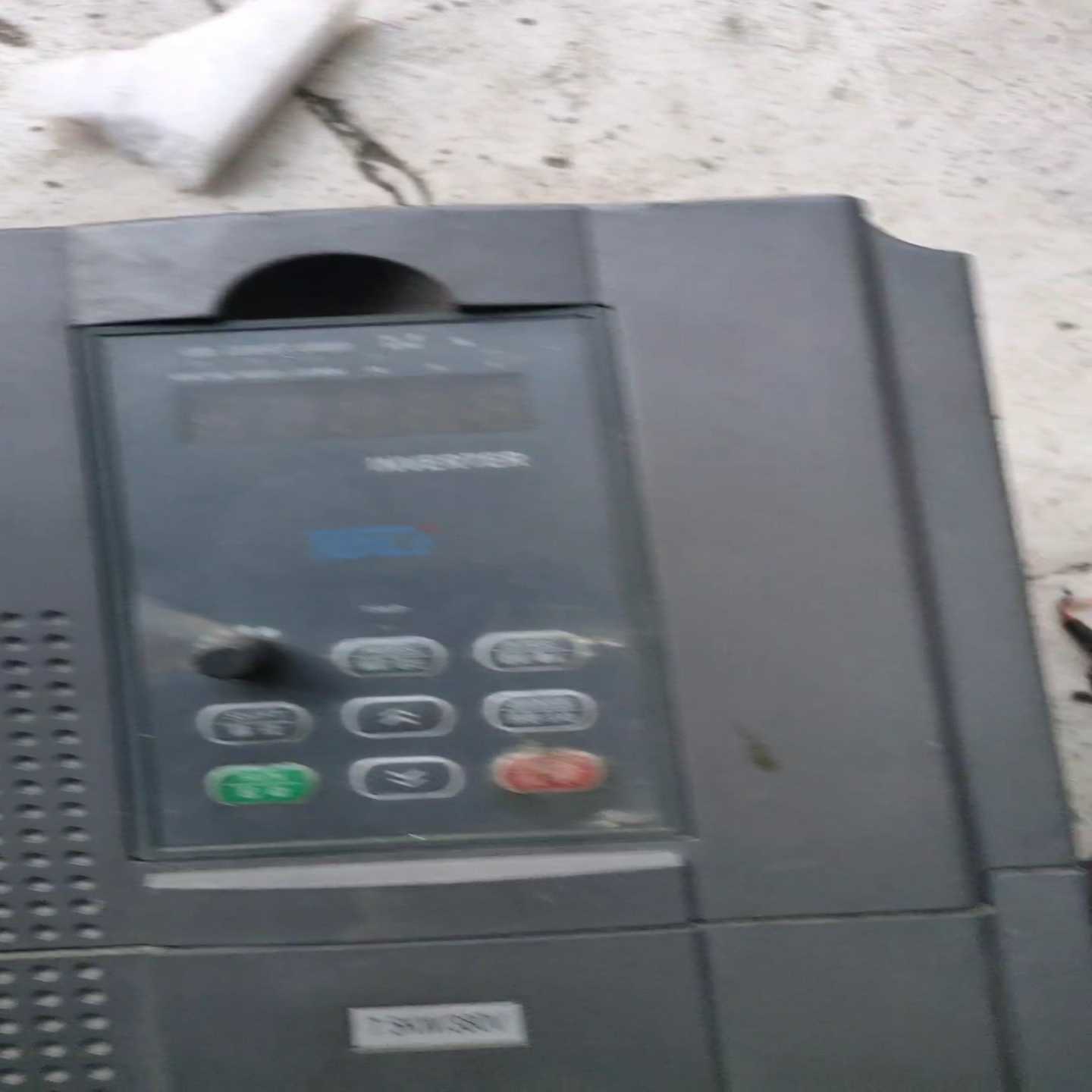 拓力CHTL-7.5KW变频器一台，成色自定义，功能，详询价