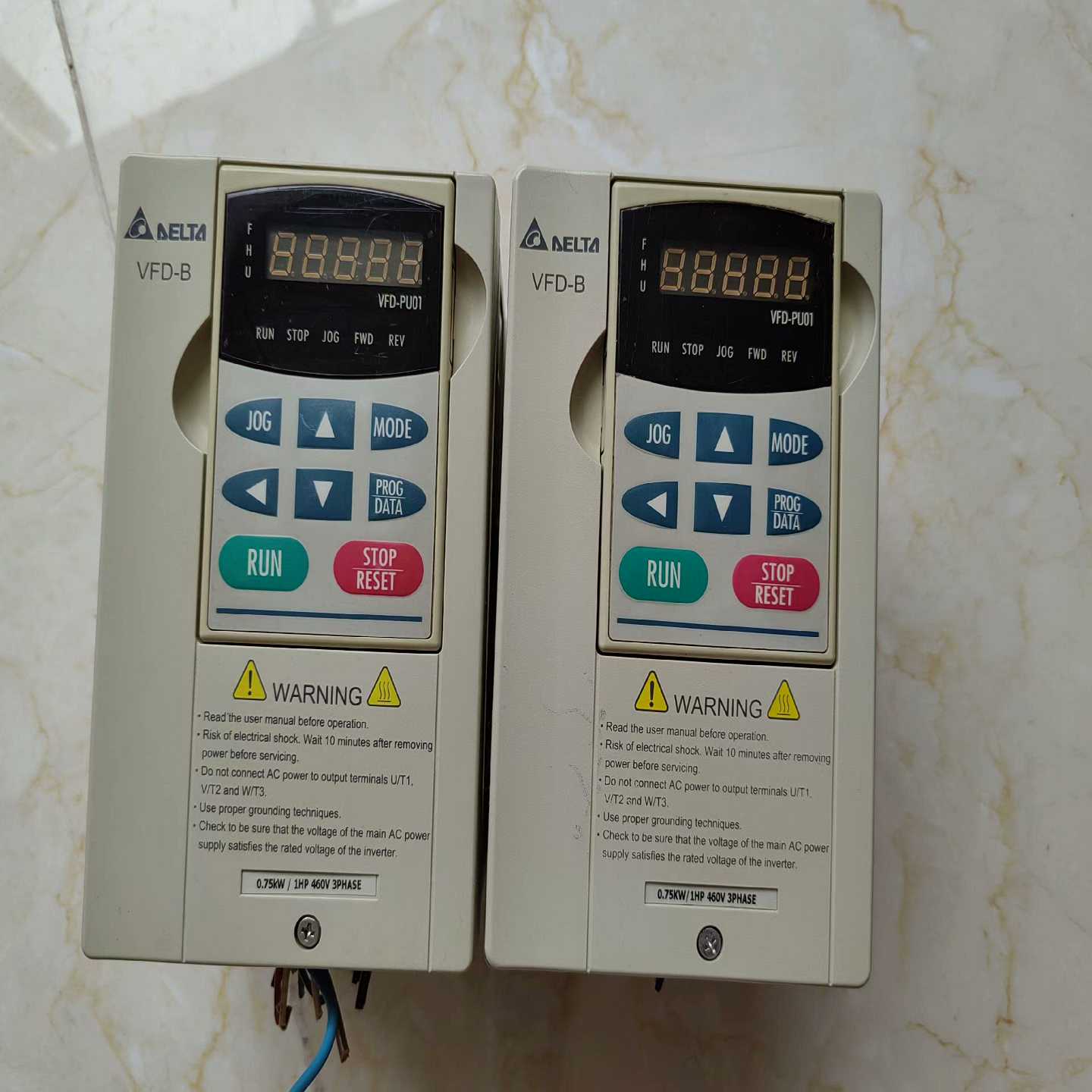 询价台达变频器VFD007B43A0.75KW