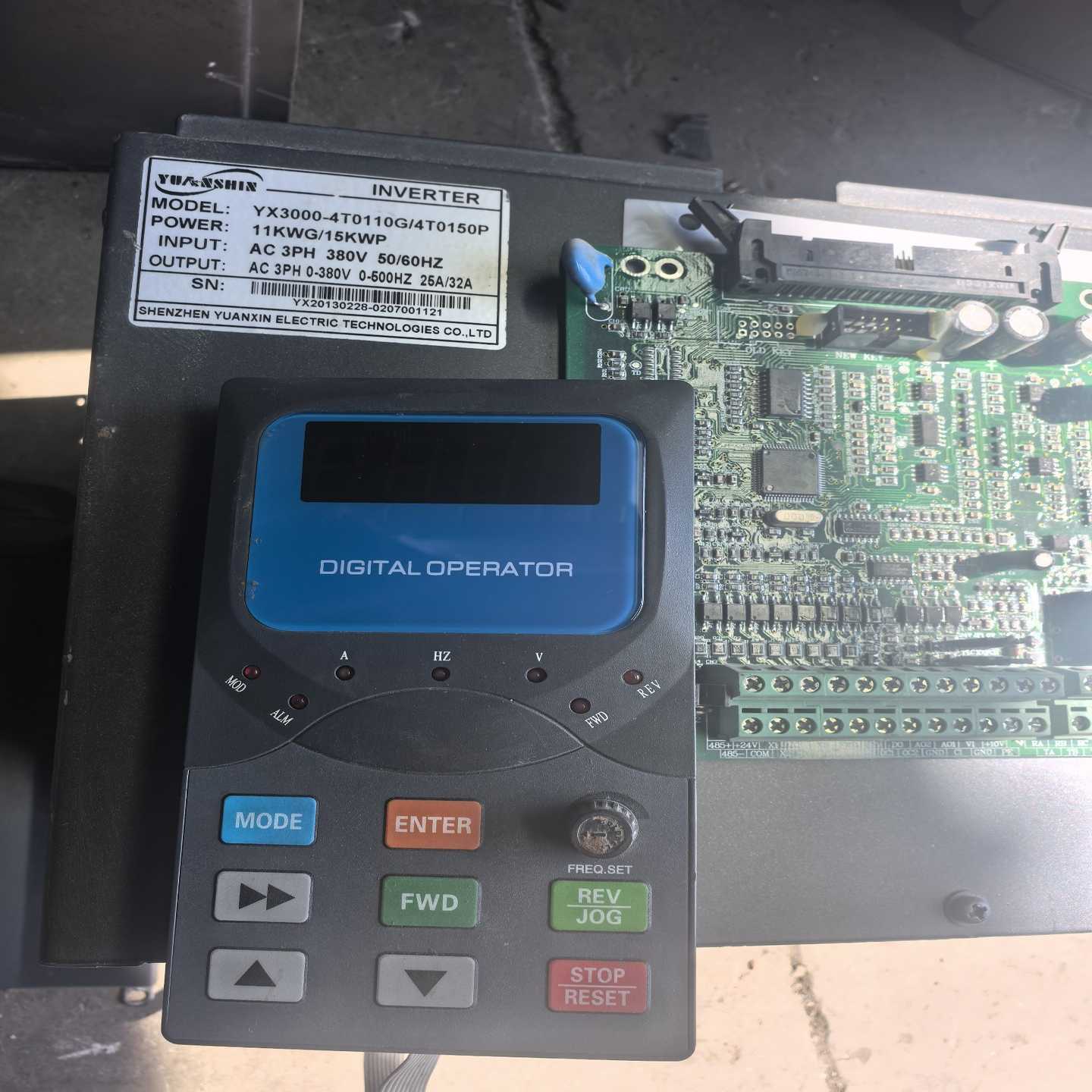 源信变频器大面板主板都有yx3000系列功能正常用询价