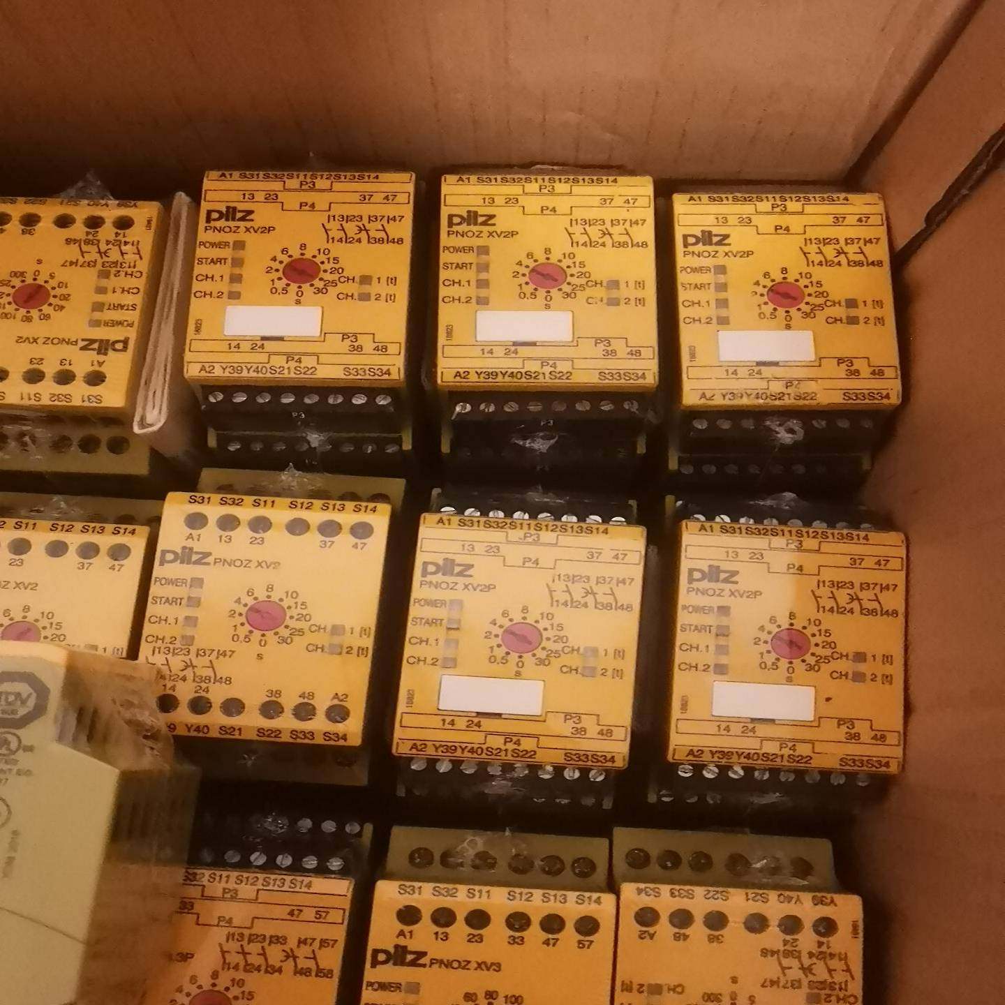 【议价】皮尔兹PiIZ安全继电器PNOZ777500787500适用