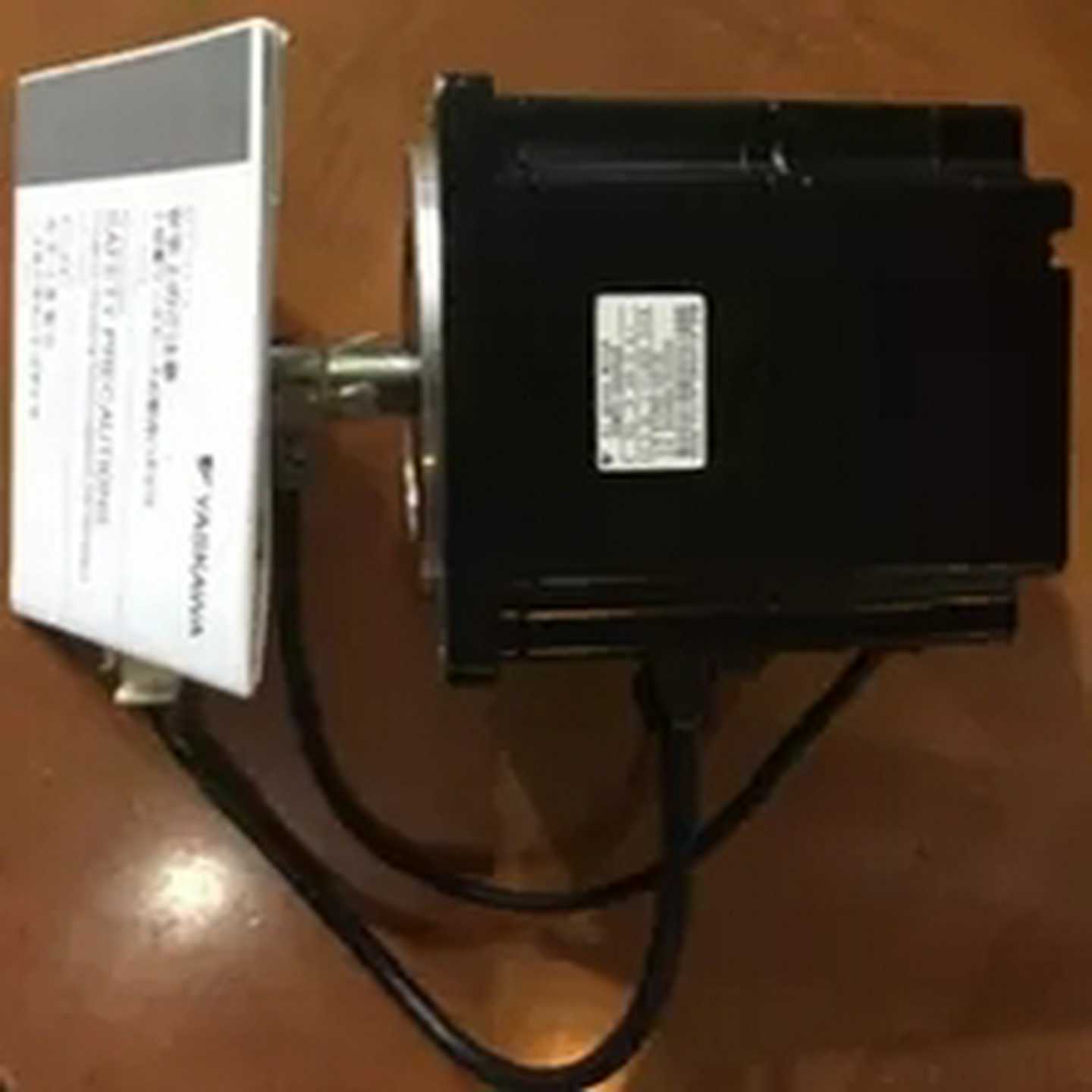 议价扁平电机SGMP-02U314M质保一年，包邮，欢迎询价。适用