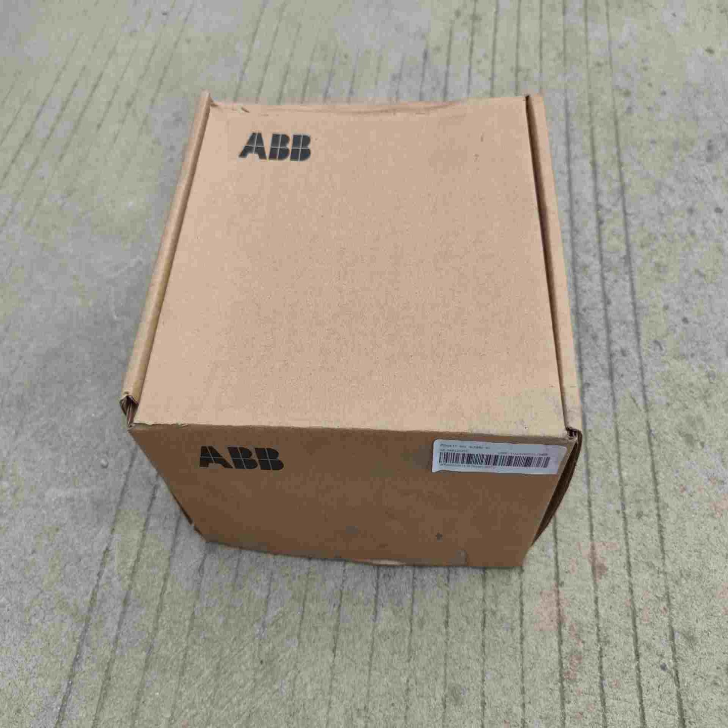 询价~ ABB ACS880  R5  附件包