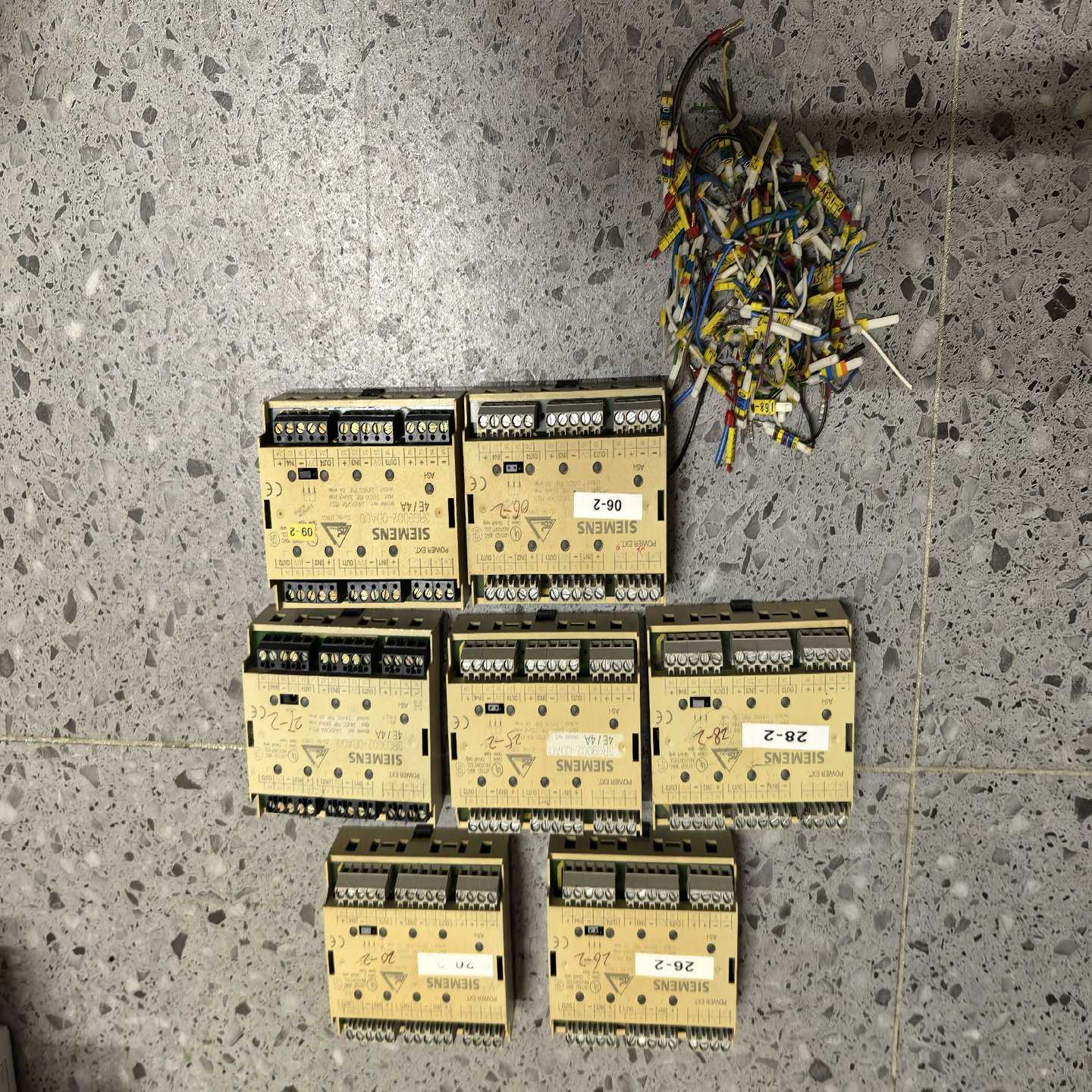 西门子模块3RG9002-0DA00，拆机的，实物拍摄，功能