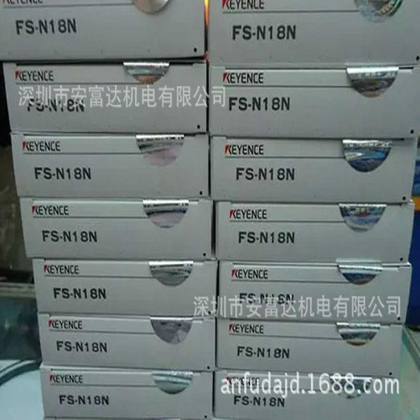 日本KEYENCE基恩士数字光纤传感器放大器FS-N18N全新原U装FSN18N