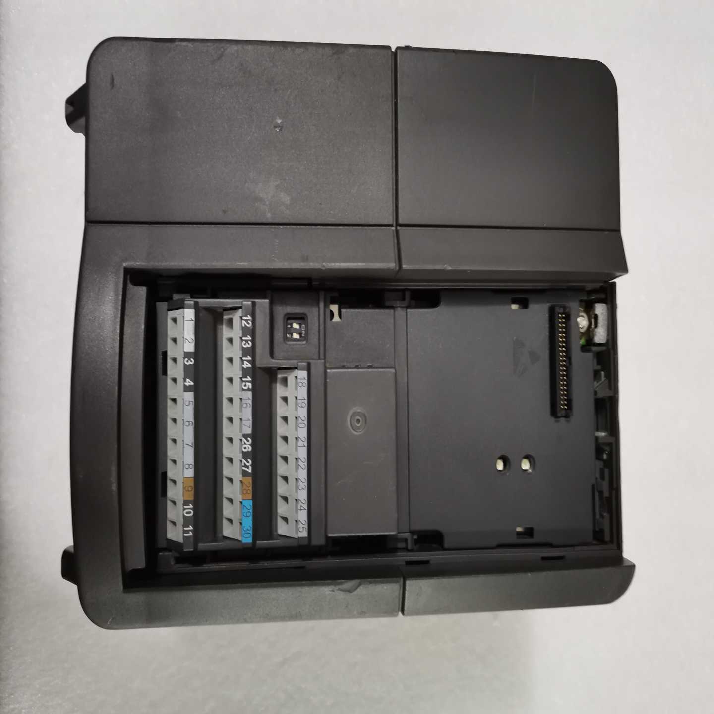 变频器6SE6440-2UD21-2BA1(2.2KW询价