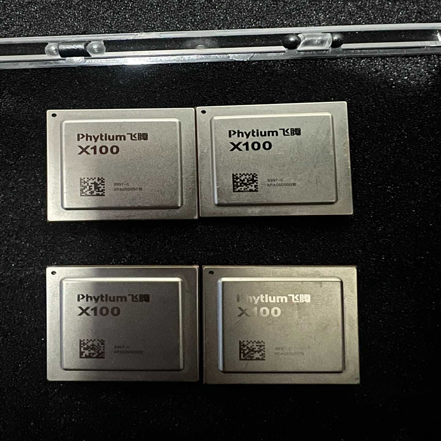 国产飞腾X100_C工业级显卡芯片芯片集成电路  现~议价