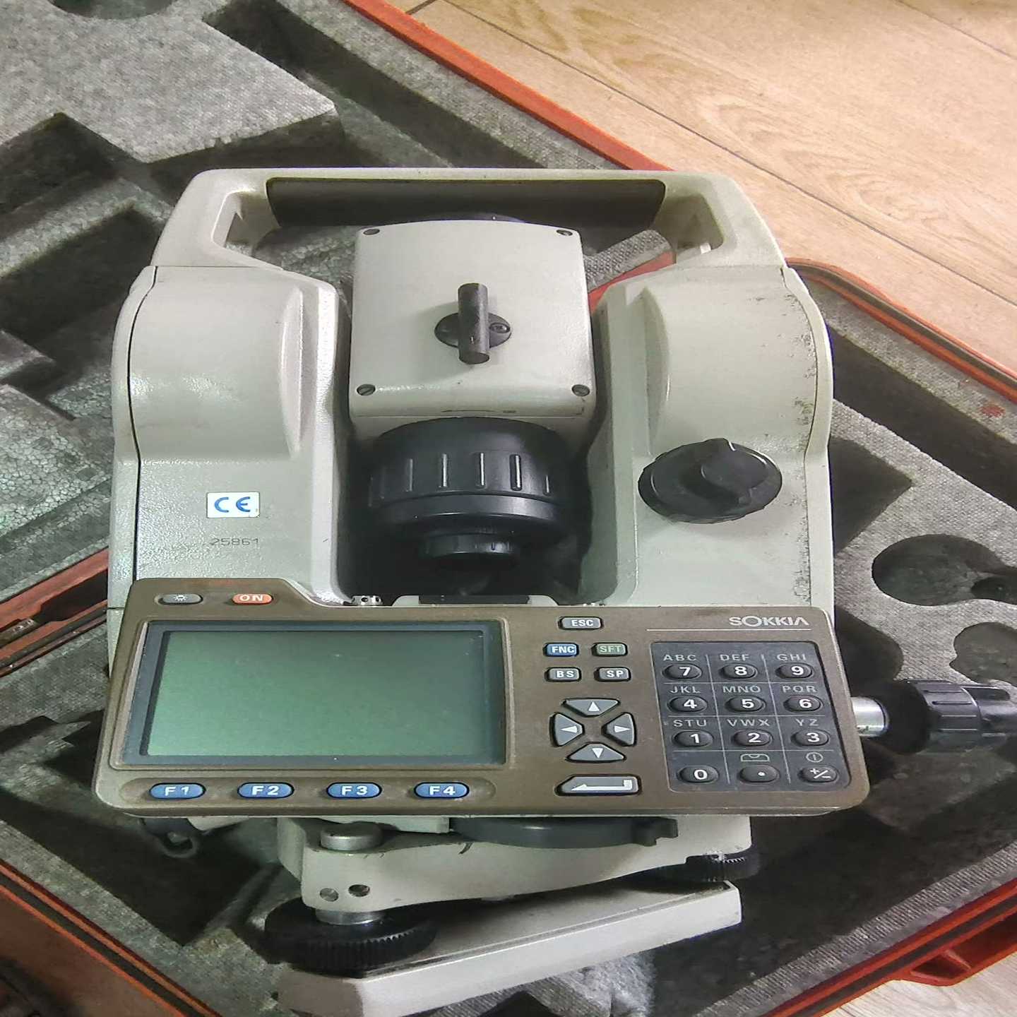 索佳SOKKIASET2110全站仪，成色如图所示，实物拍--议价商品