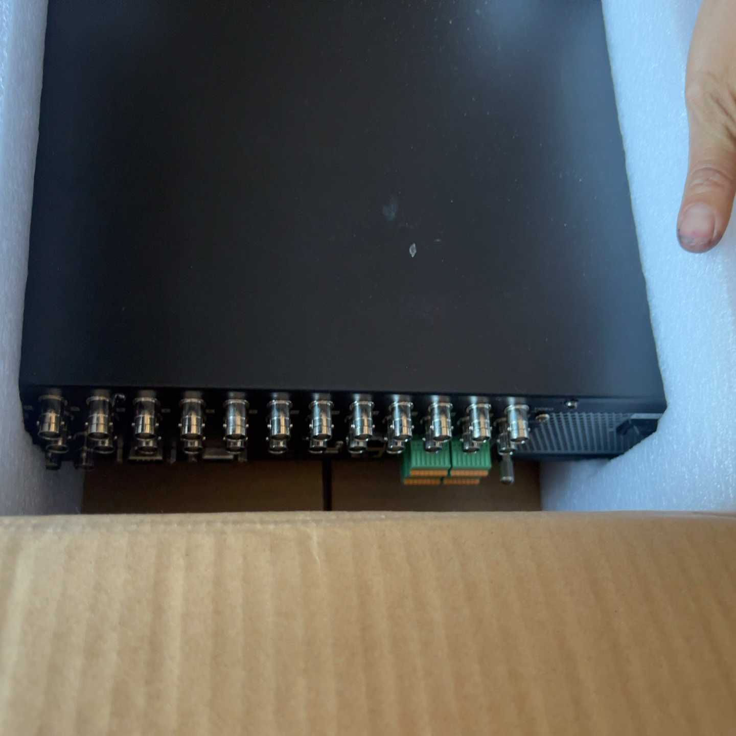 议价库存全新9新海康威视DS-911f6HF-ST模拟16路8盘位现货/维修