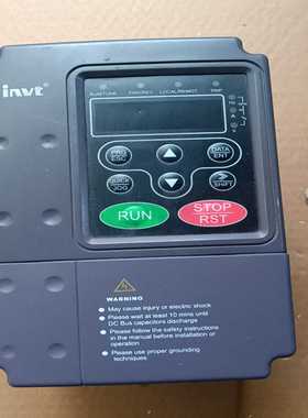 议价变频器2202.2k。变频器功能包好。外观如