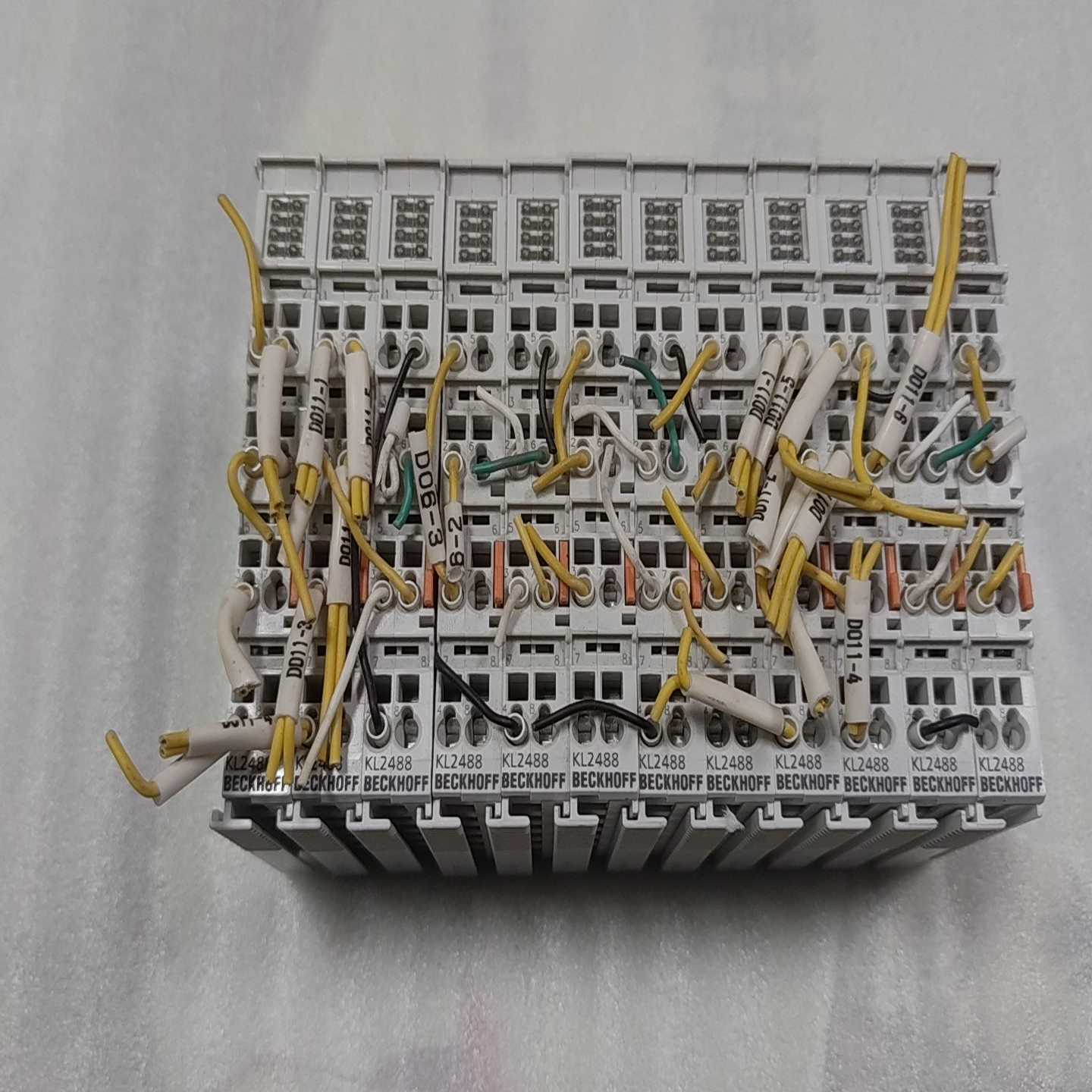 询价~倍福PLC模块 KL2488 ，下来的，功能正常
