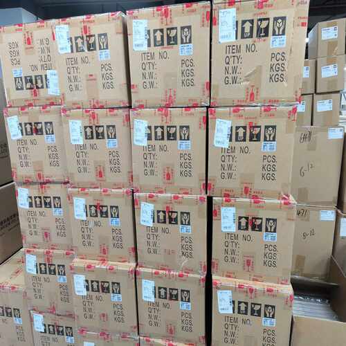 威纶通触摸屏，型号MT8106IQ、TK8072IP，全新原