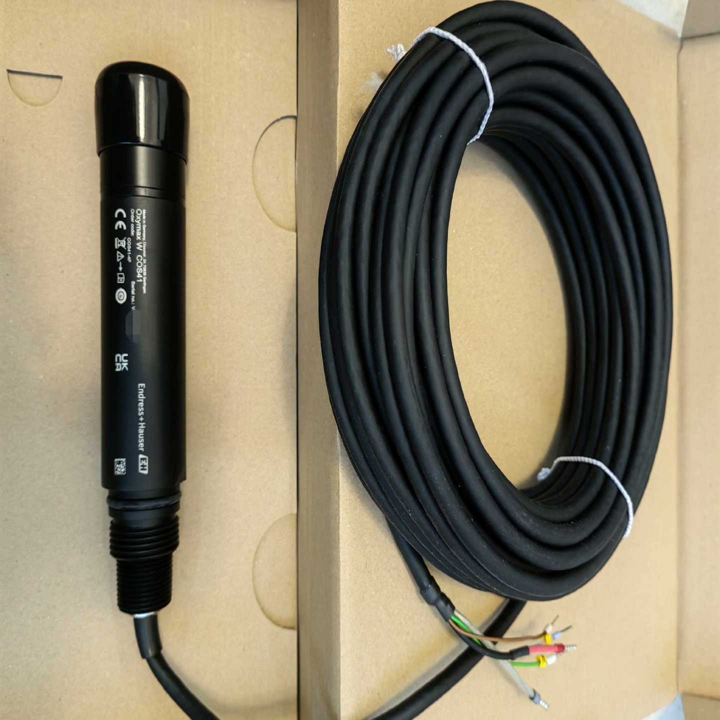 E+H溶解氧探头COS41-2F，自带线缆7米，量程0-20~询价