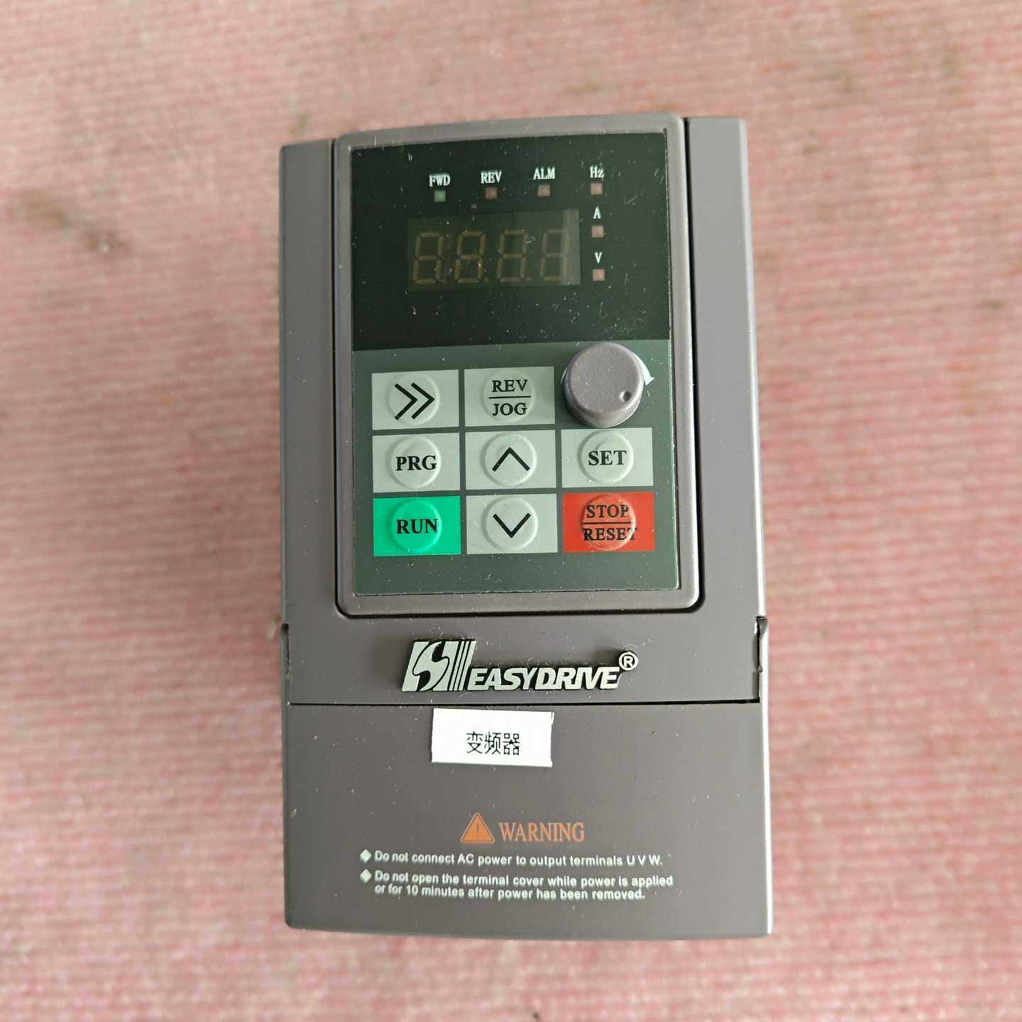 易驱变频器MINI-S-2S0015M，1.5KW功率，22--议价商品