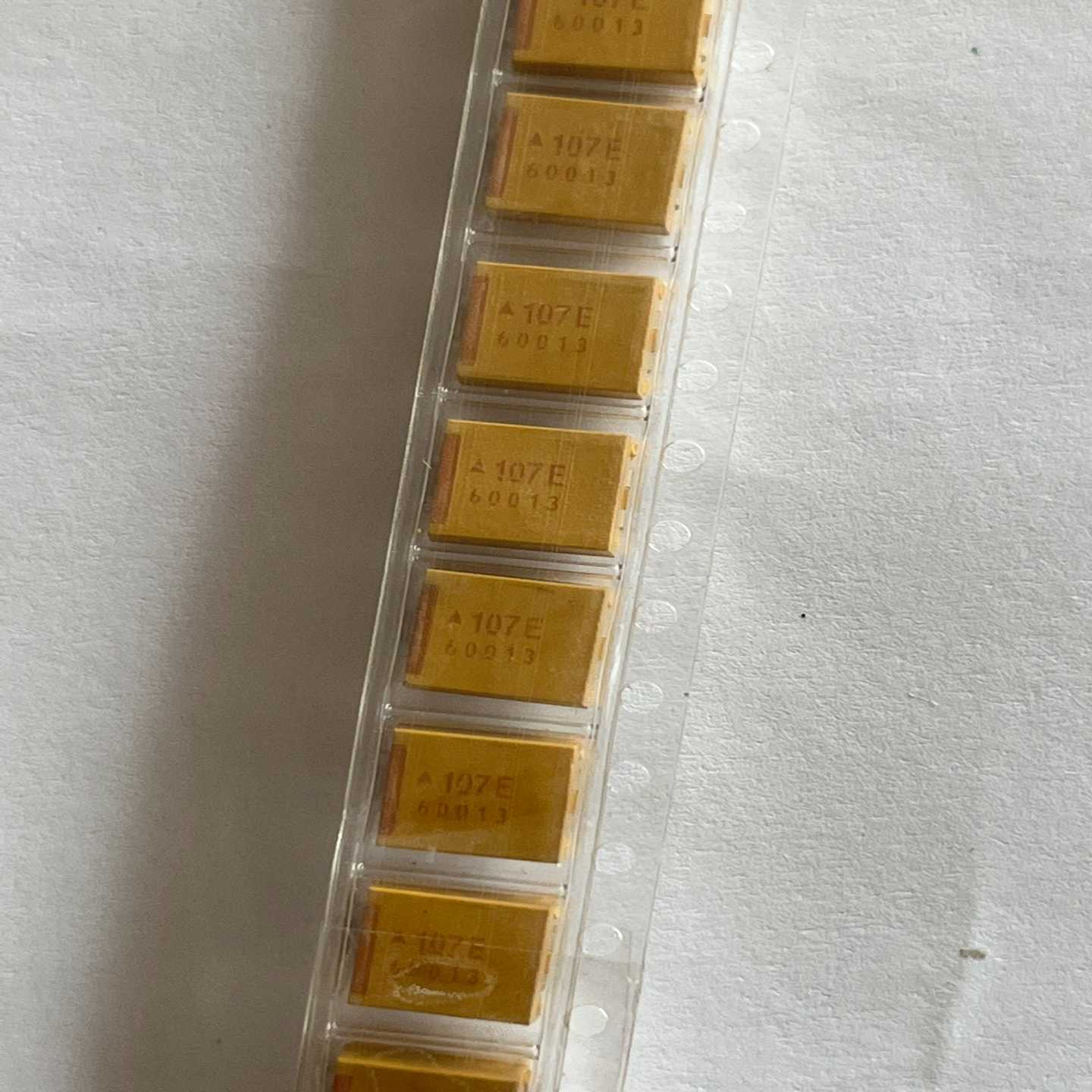 AVX100uF/25V20%7361封装丝议价