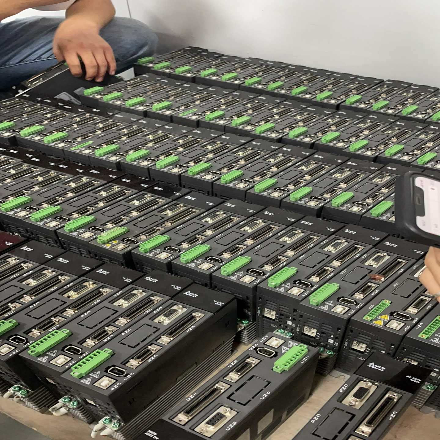 台达伺服驱动器400wASD-A2-0421-U二手拆机--议价商品