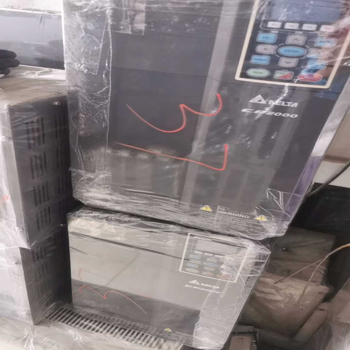 询价台达变频器CP2000VFD370CP43B-21