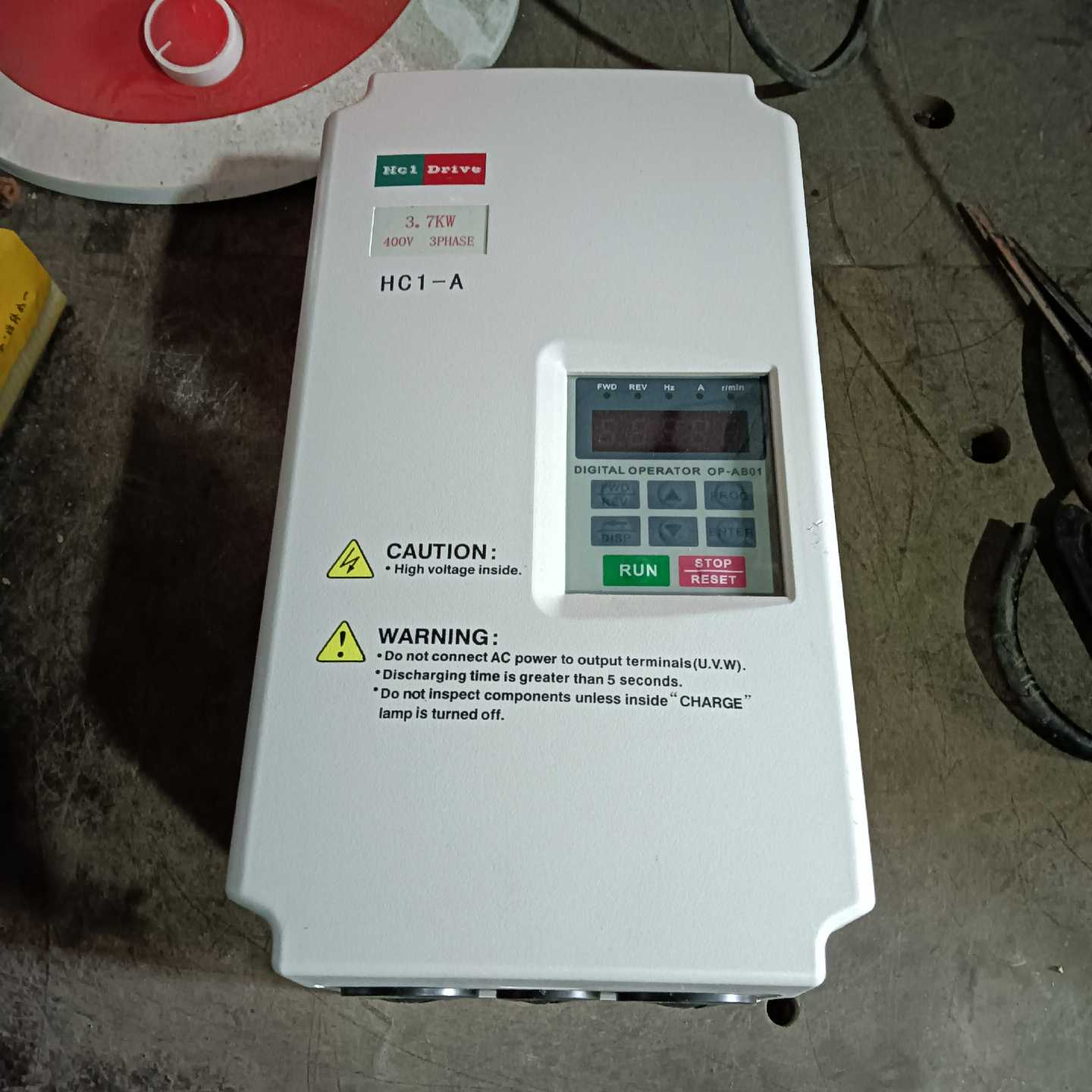 HC1变频器3.7KWHC1A03D743B一台适用