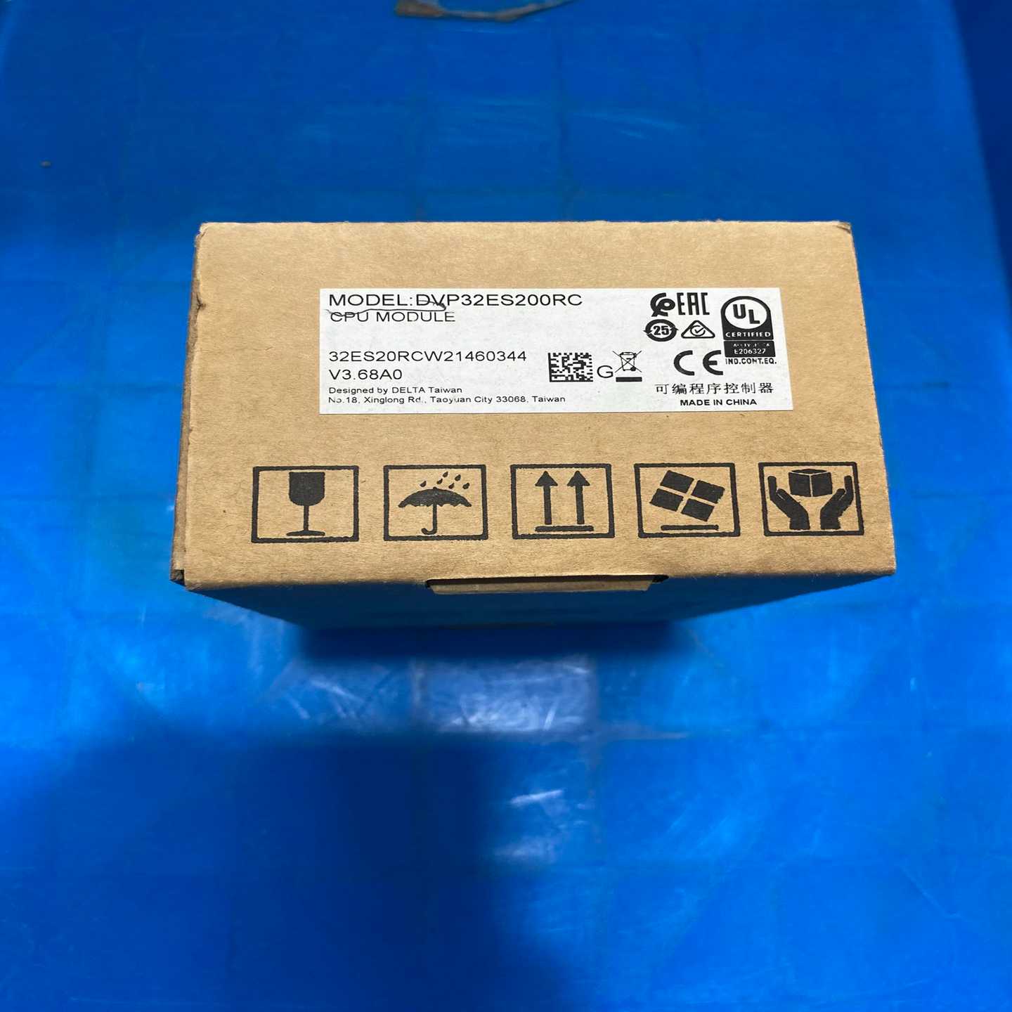 台达PLC模块，型号DVP32ES200RC，实物图拍摄，全询价