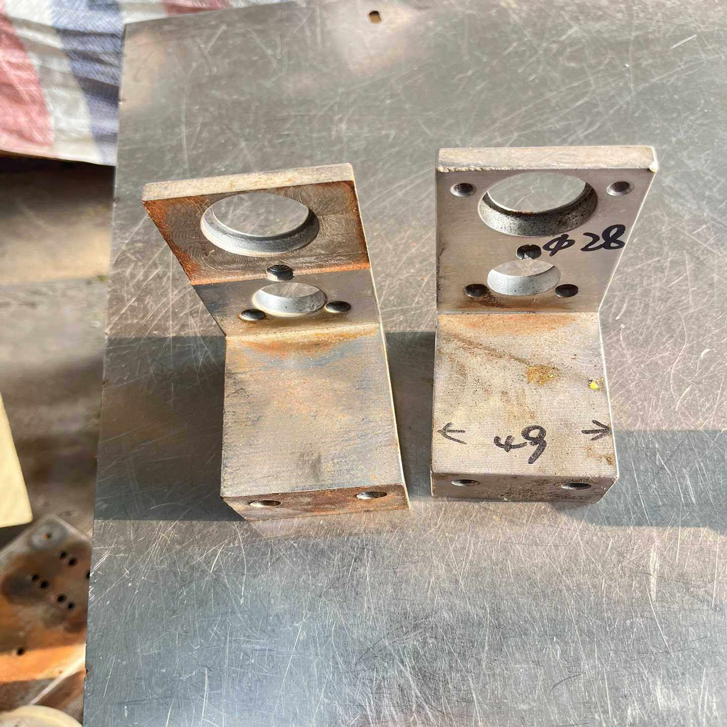 (重工机械)拆机直角块轴承块105x80x4x0还有左边一个