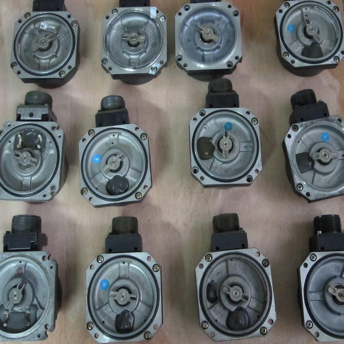 配件三菱伺服电机HC-SF352HC-SFS353编码器议价