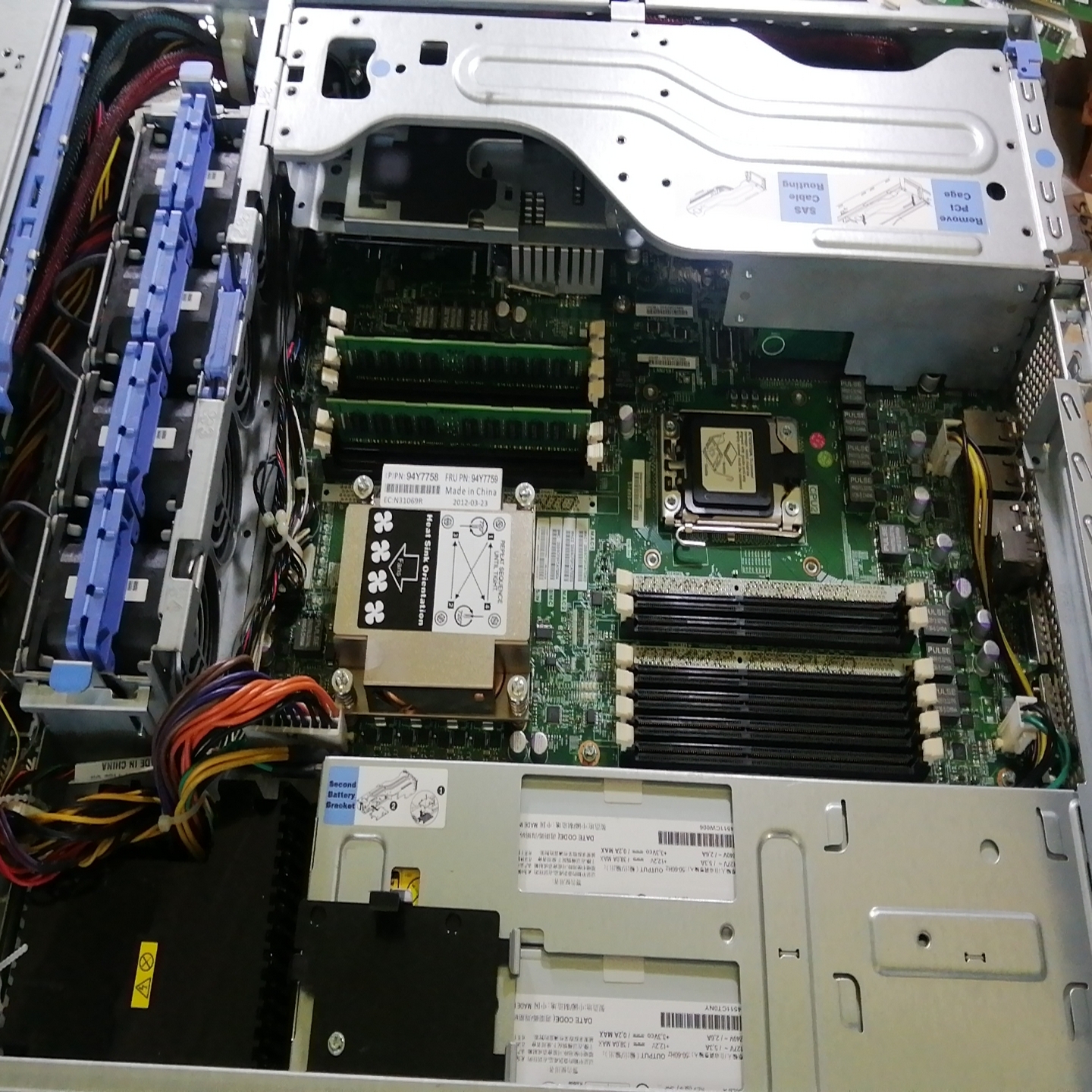 IBM x3620 m3   7376(亚飞商行）