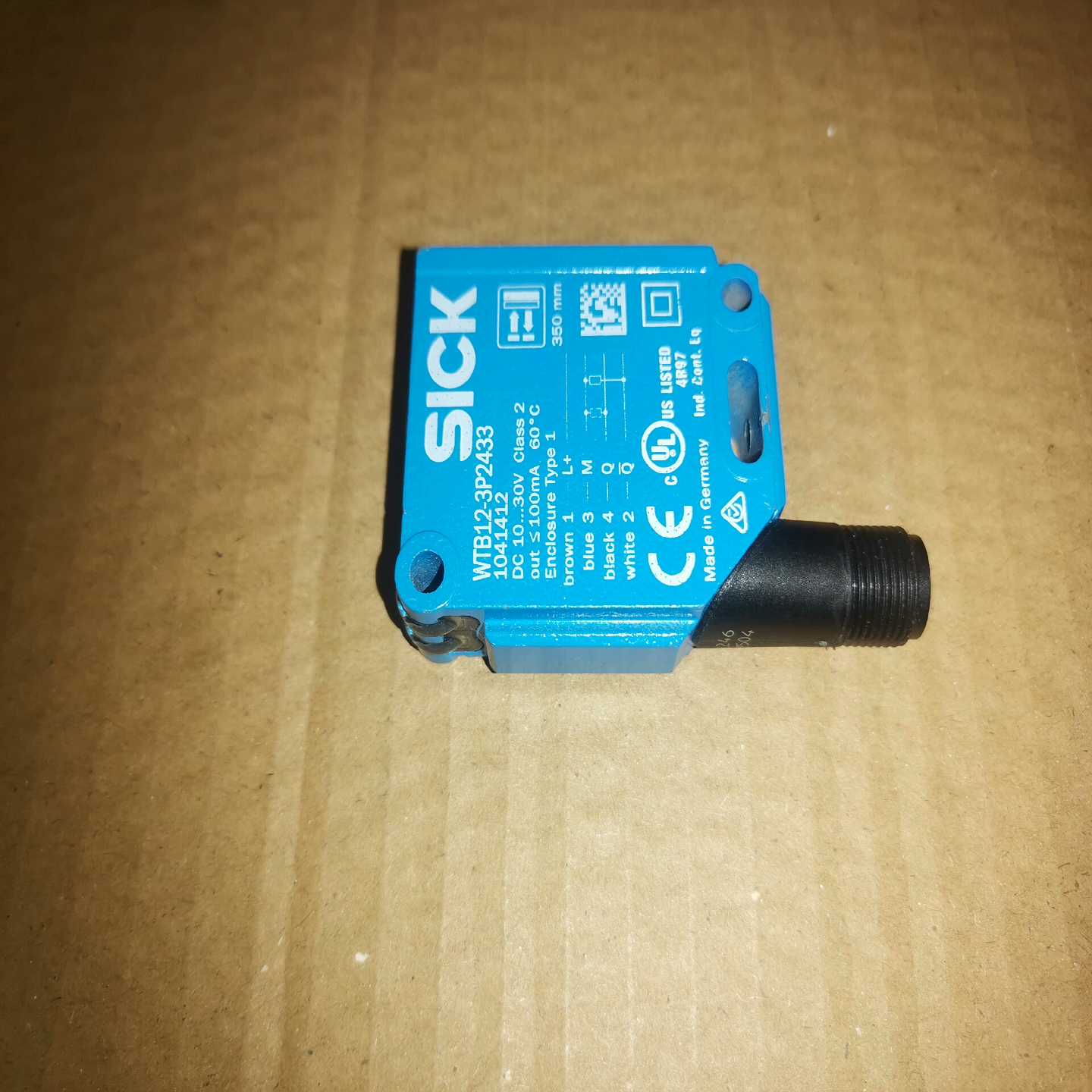 SICK西克WTB12-3P2433，装机未使用拆下来的，-议价