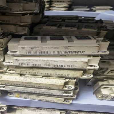 FF300R12KS4货大概50个左右（零零电子）