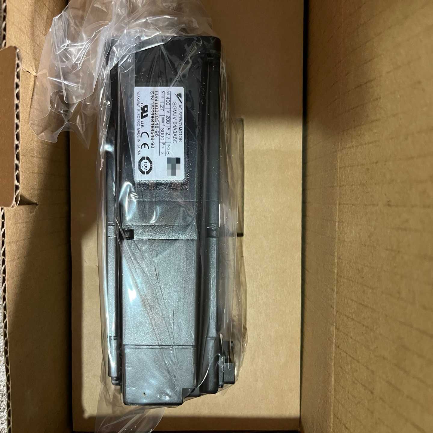 班美萝SGMJV-04A3A6C安川电机现货保修一年--议价商品