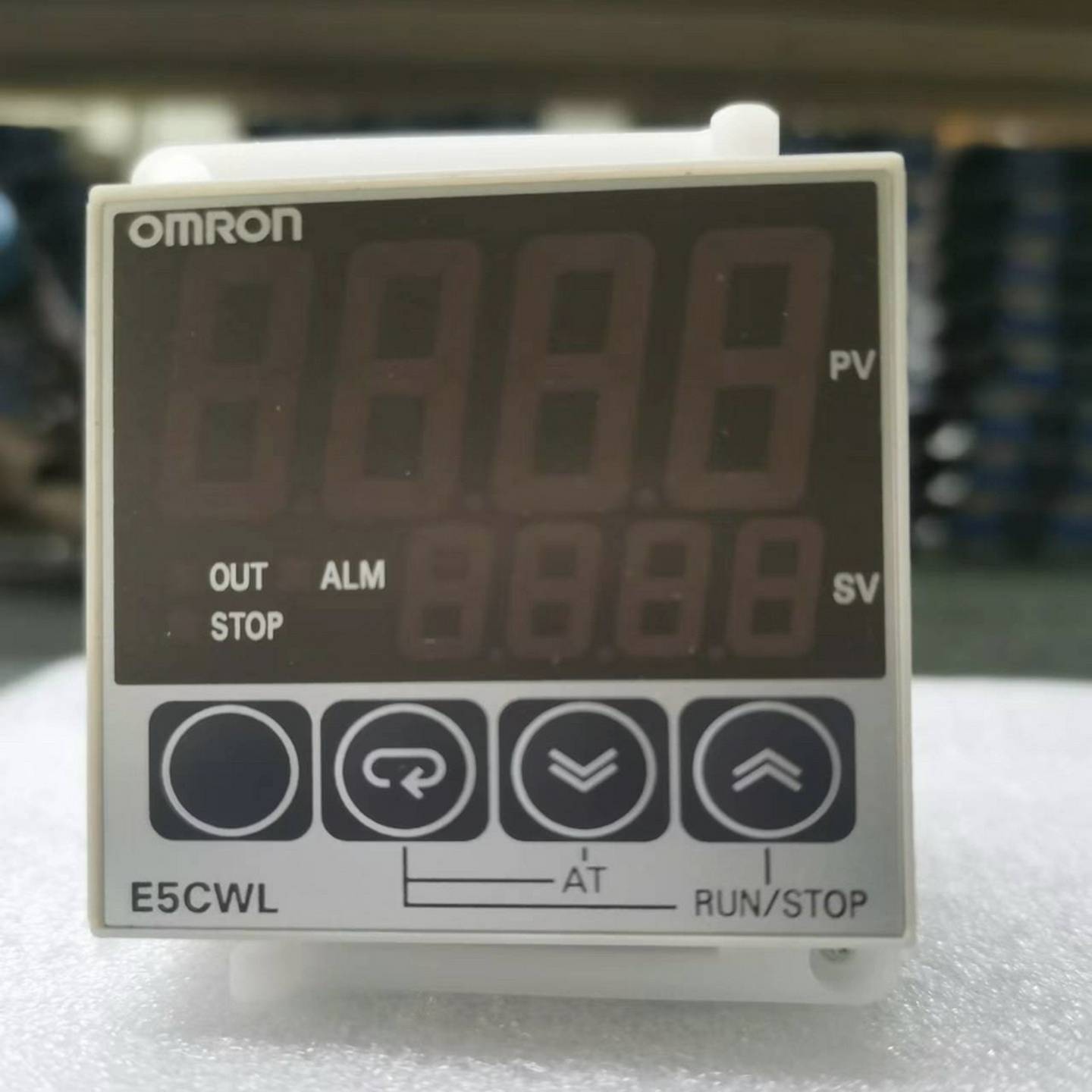 温控器E5CWL-R1TCE5CWL-Q1TC全新原装正品{议价}