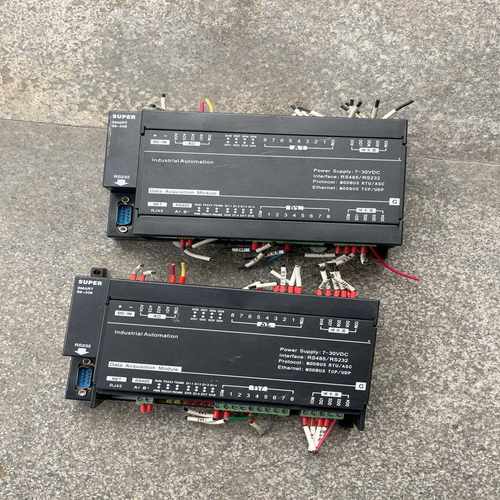 工业控制器SMARTS8-3CN，2台，，
