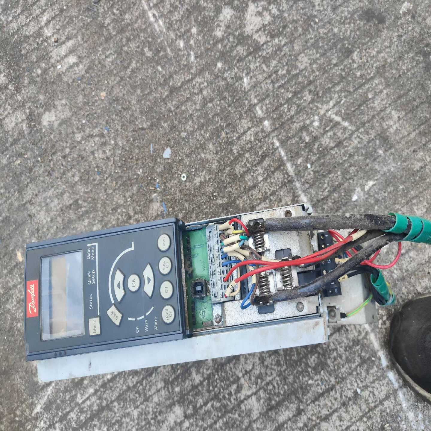 丹佛斯变频器FC-302P4K功能正常【落红设备】