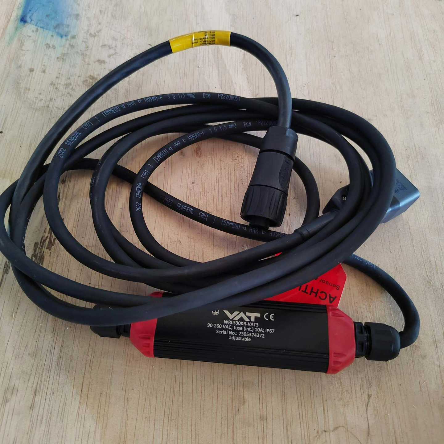 VATWRL330KR-VAT3传感器线缆，90-260--议价商品