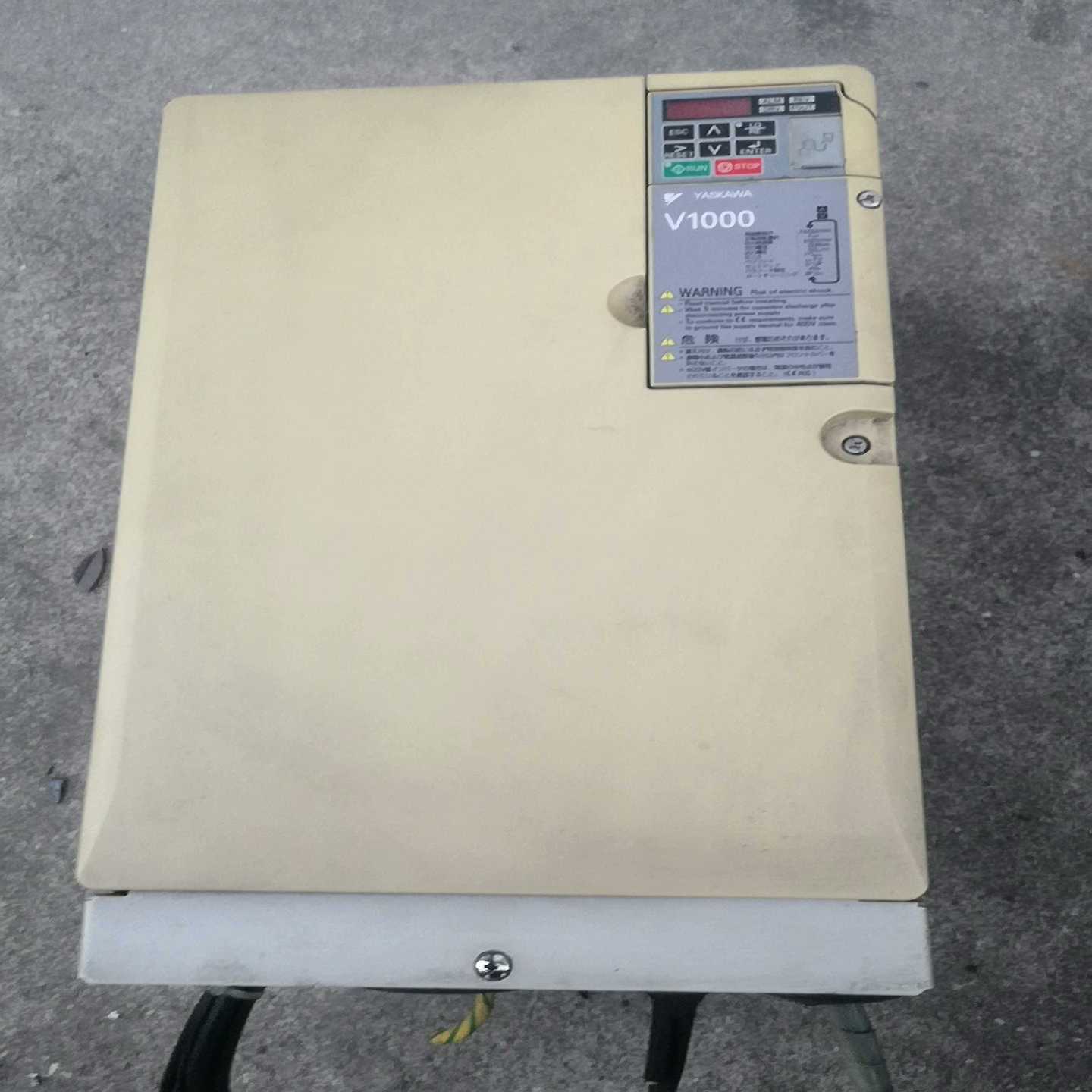 安川V1000系列变频器18.5KW/15KW，自成色漂（佳毅工控）