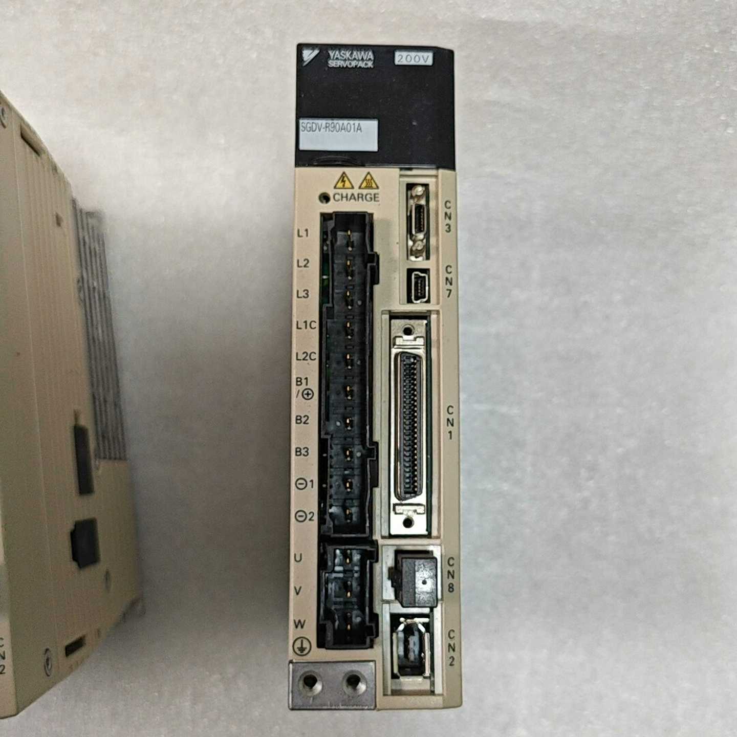 安川SGDV-R90A01A伺服驱动器询价