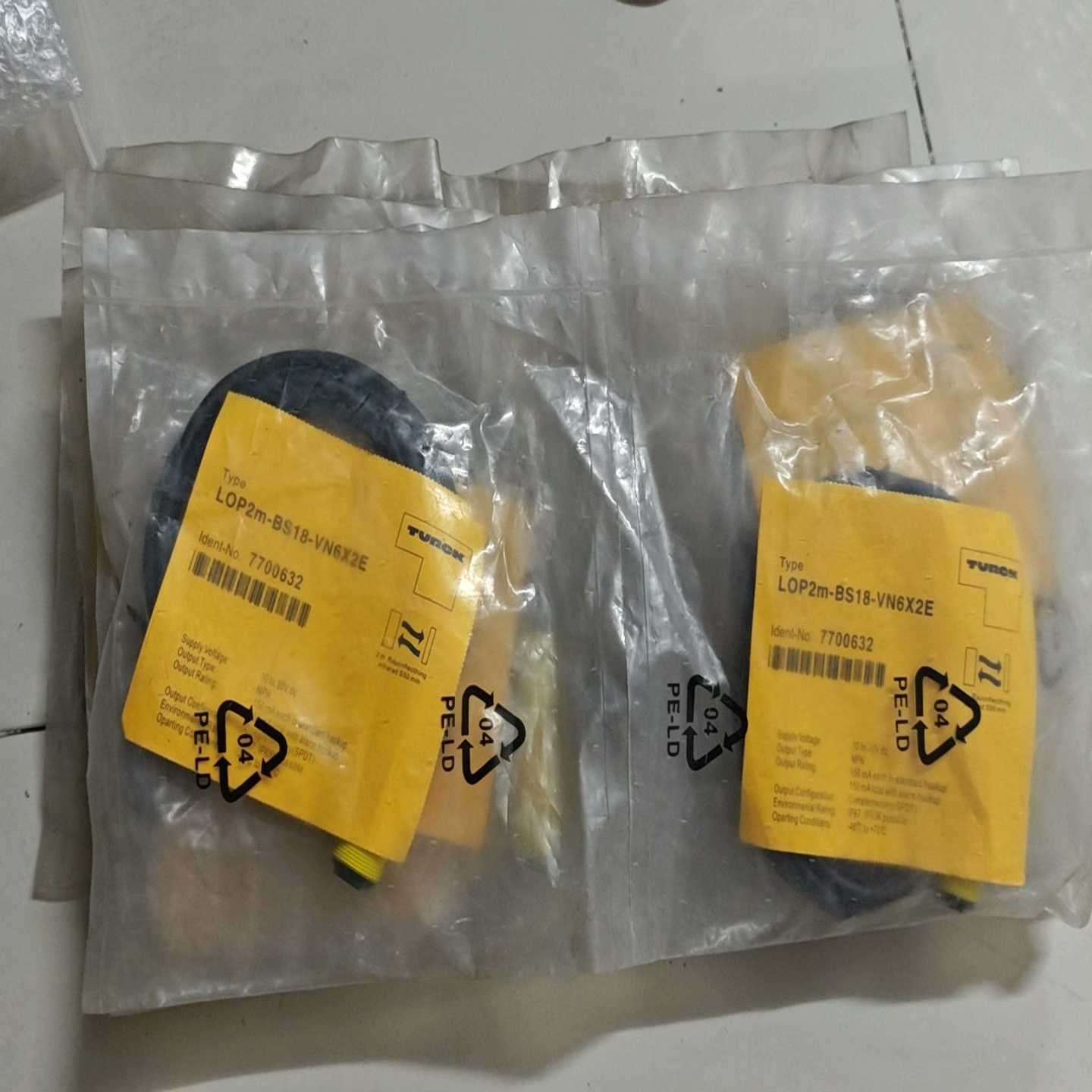 询价LOP2M-BS18-VN6X2E77006324个