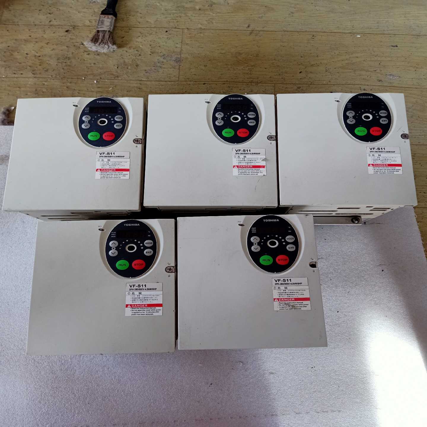 议价东芝变频器VFS11-4037PL-WN4KW380iV现货/维修