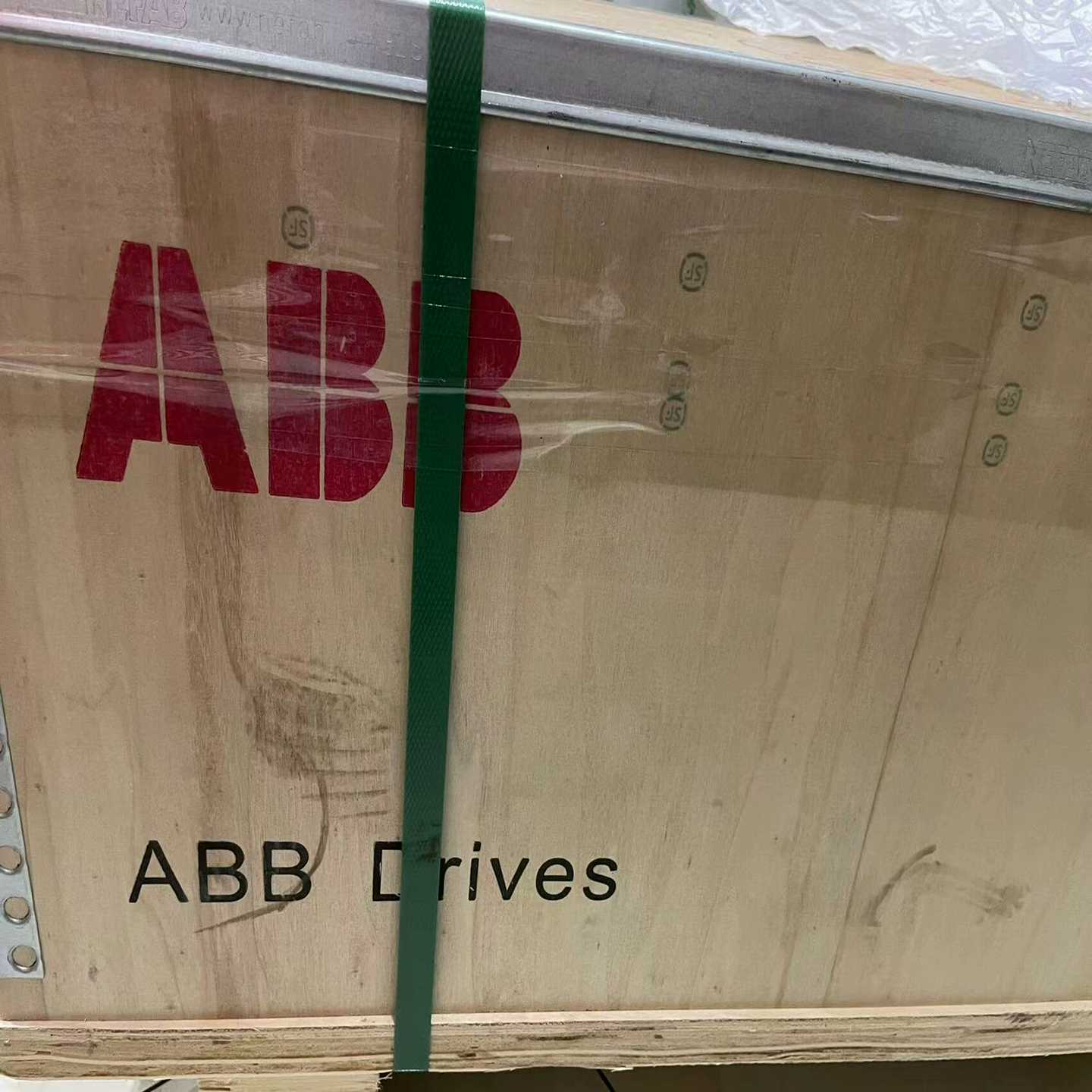 变频器ACS510-01-125A-4，实图拍摄，功询价