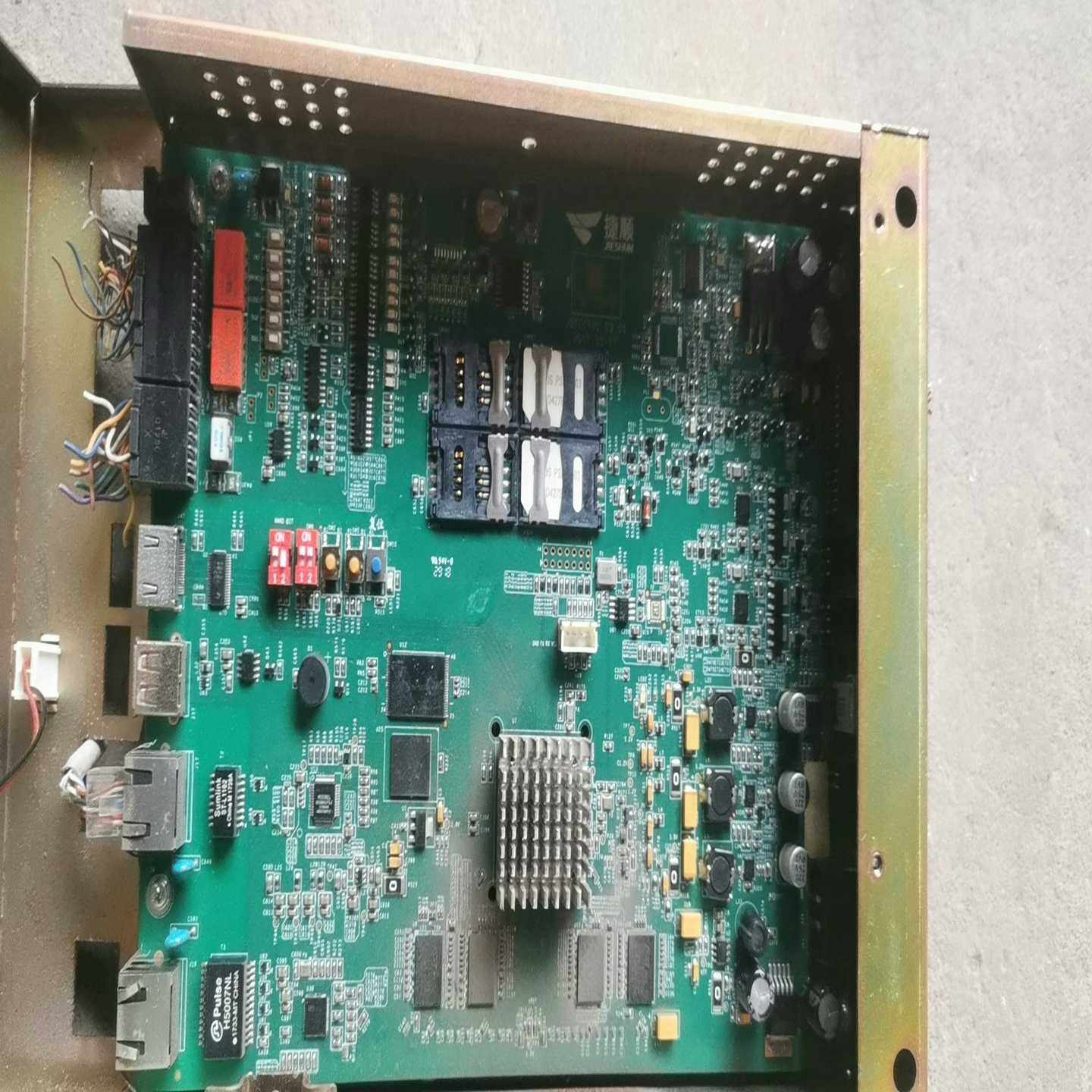 捷顺数字道闸主控箱。5个，型号JSTC1701。为单(亚飞商行）