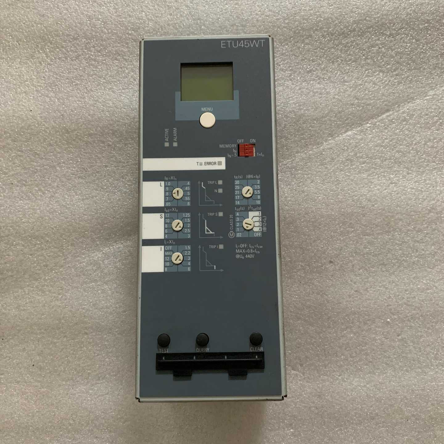 3WT9841-6AC00框架断路，成色如图，的联询价