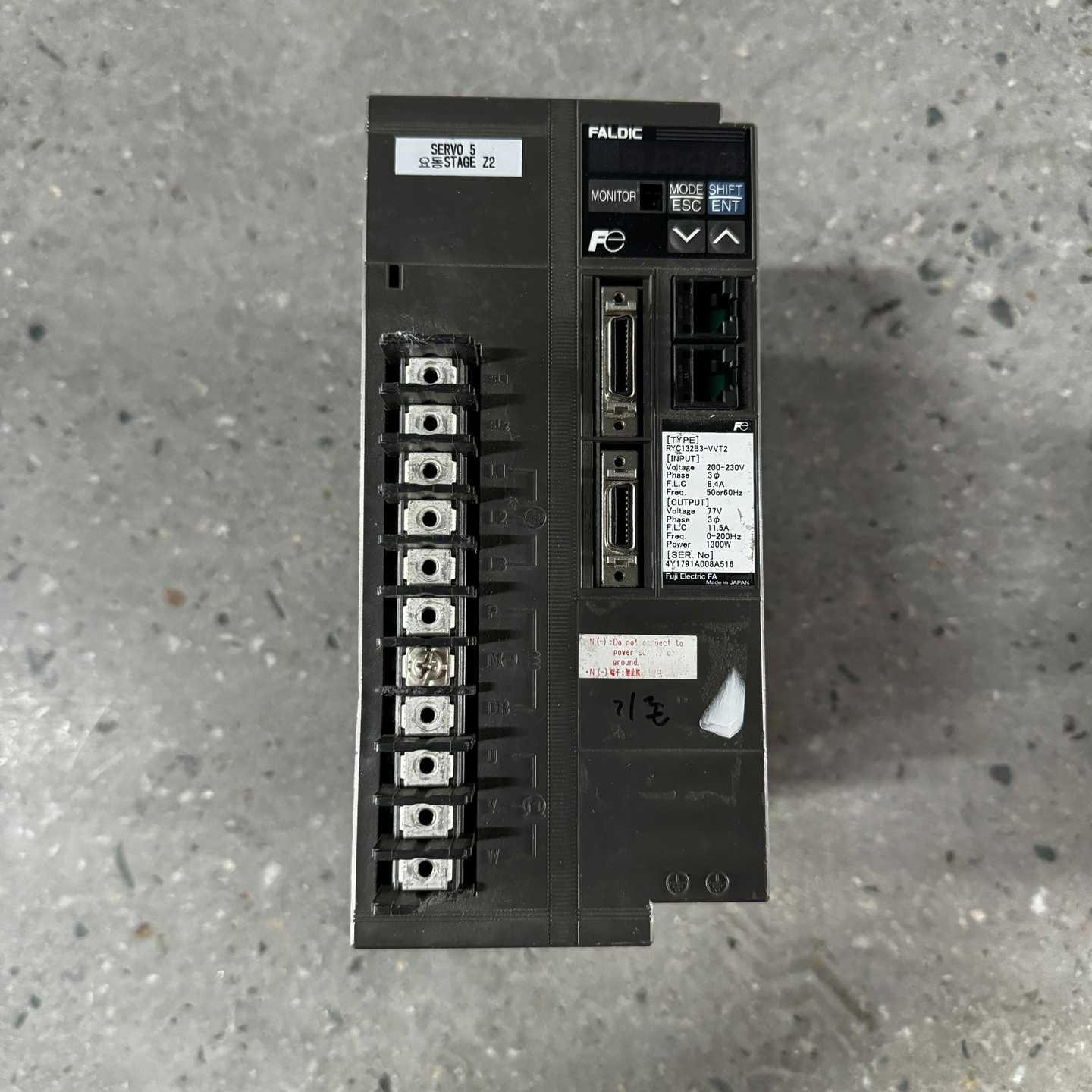 富士伺服驱动器RYC132B3-VVT2实物图拍摄输入--议价商品