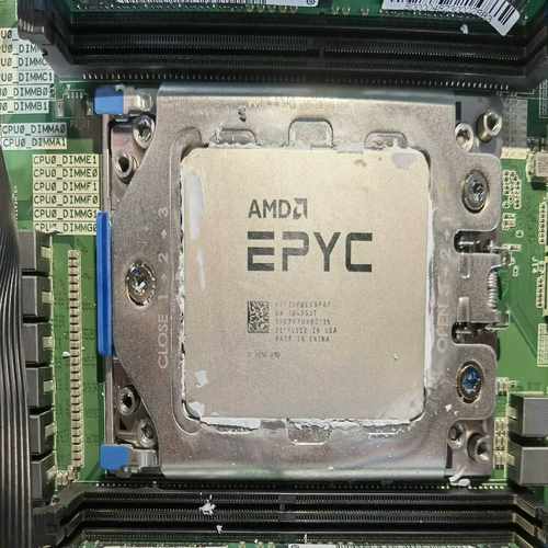 AMDEPYC7351P16核心32线程。主频2.4询价