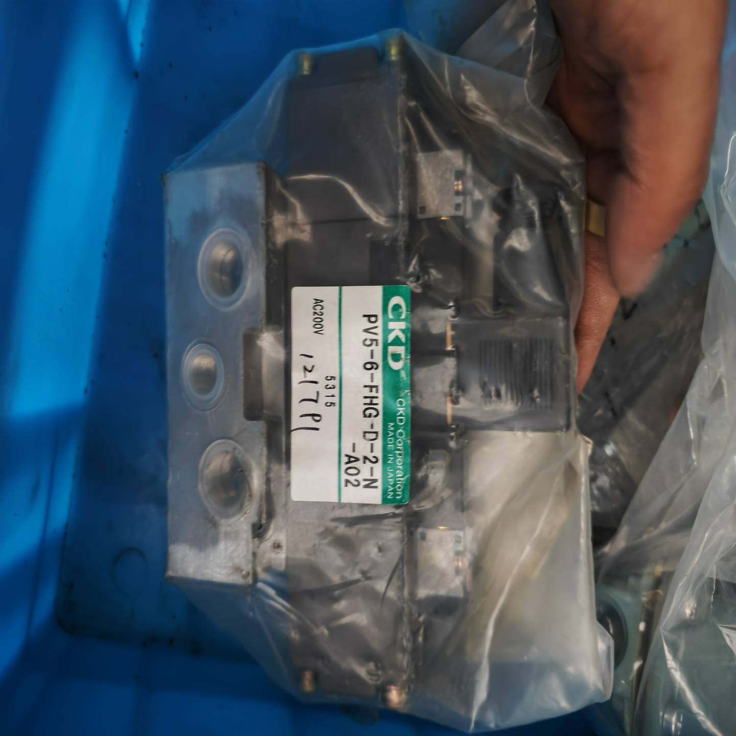 全新CKD电磁阀，型号PV5-6-FHG-D-2-N-A02{议价}