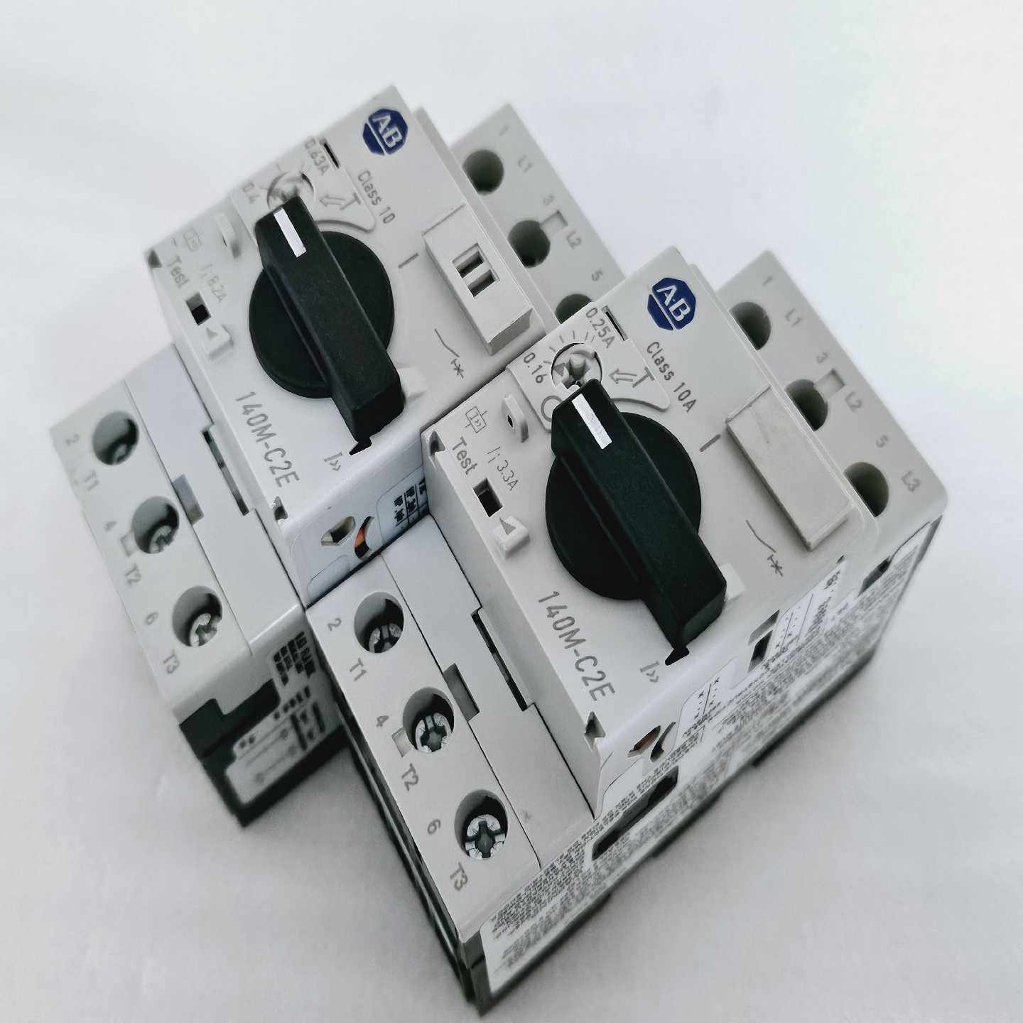 打包处理：全新原装进口日本KEYENCE基恩士激光位移传感器~议价