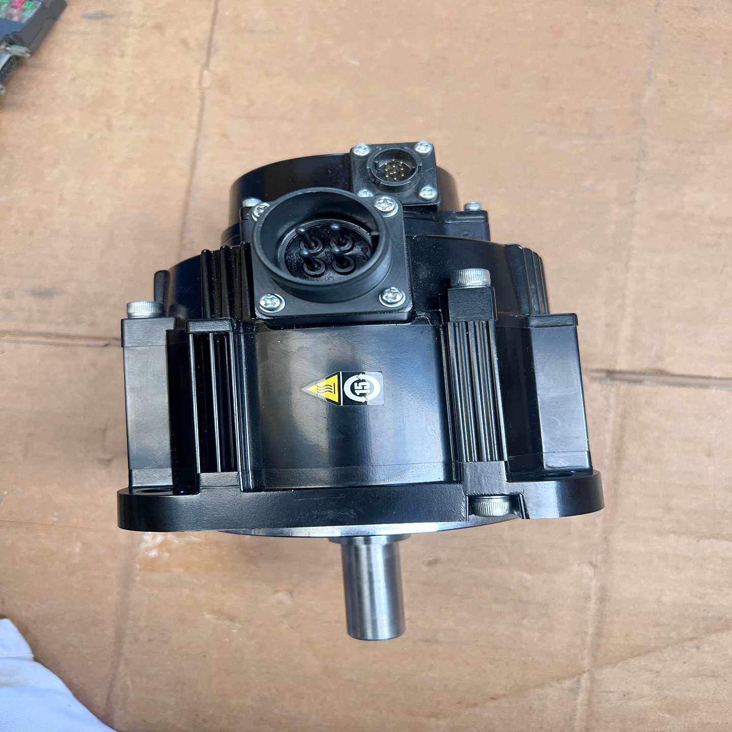 安川7系伺服电机SGM7G-09A7C61--议价商品