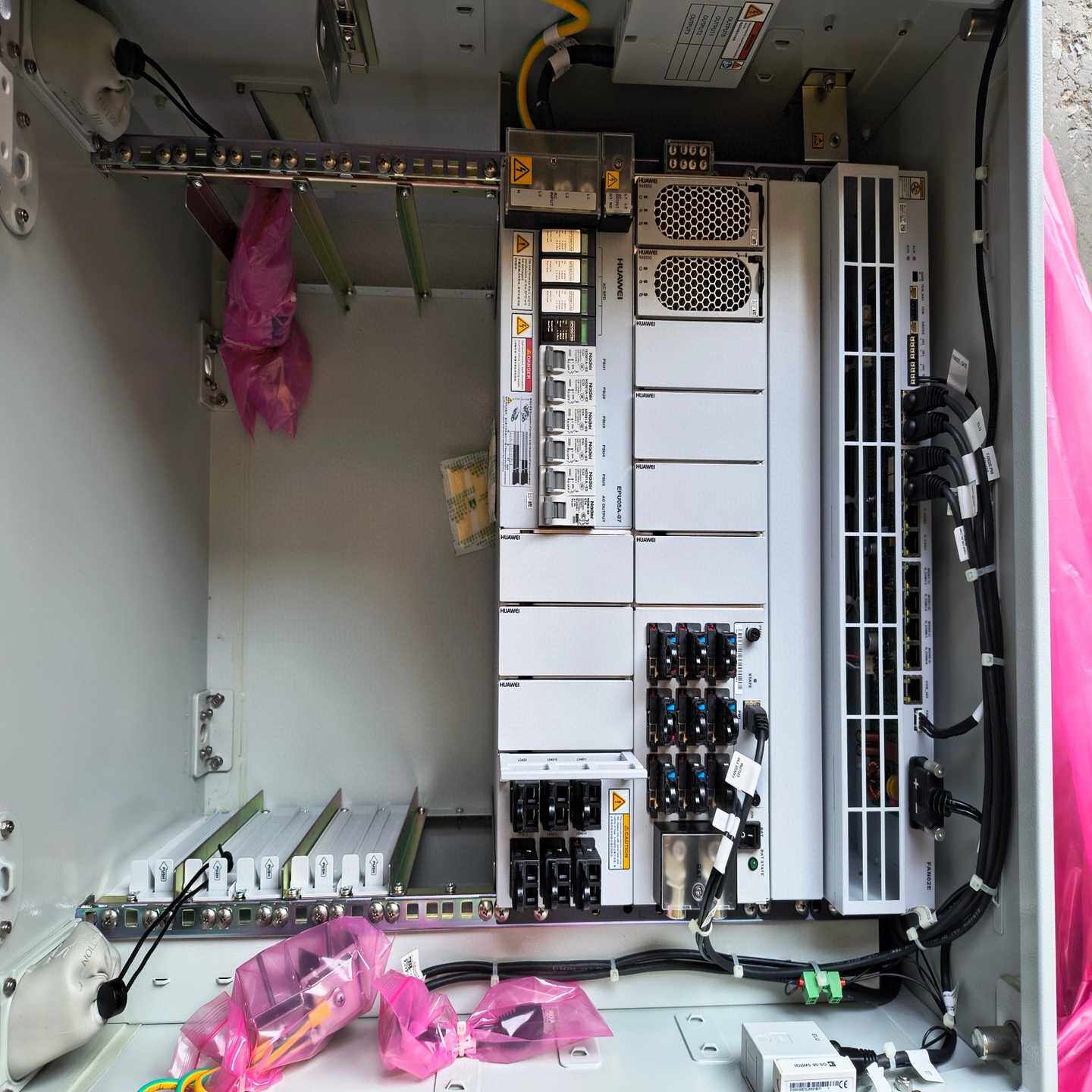 华为APM30H室外柜全新原包到货