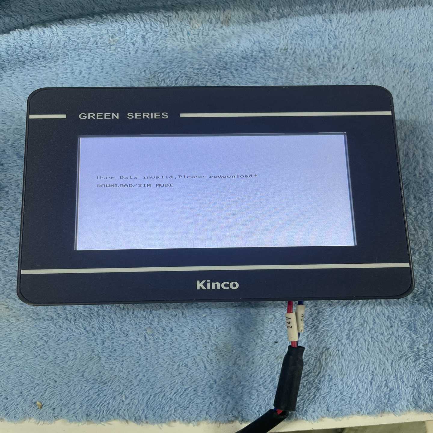 Kinco步科触摸屏GL043E通电如图询价