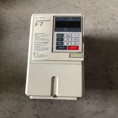 （霸霸电子）议价CIMR-F7B43P7 安川F73.7KW 380