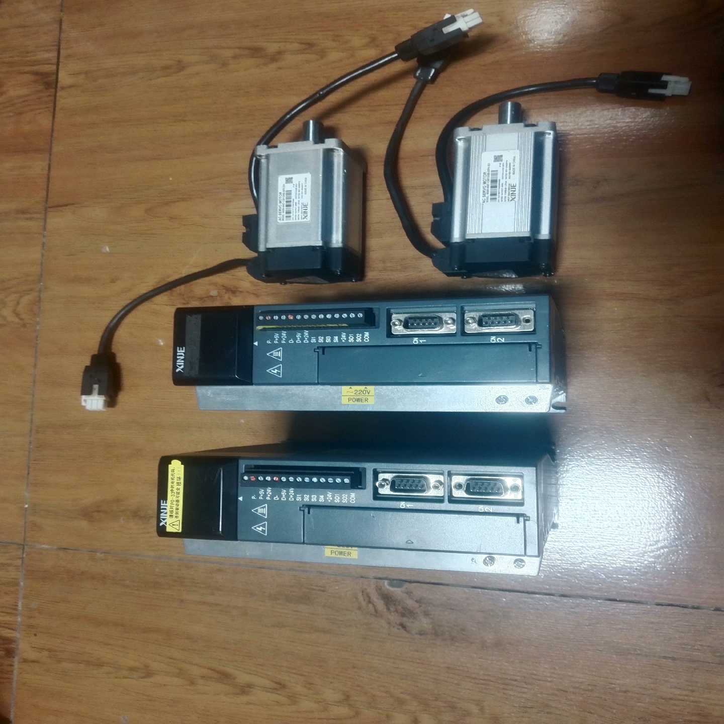 咨询-400w信捷伺服电机DS5B-20P4-PTA，电机MS5H